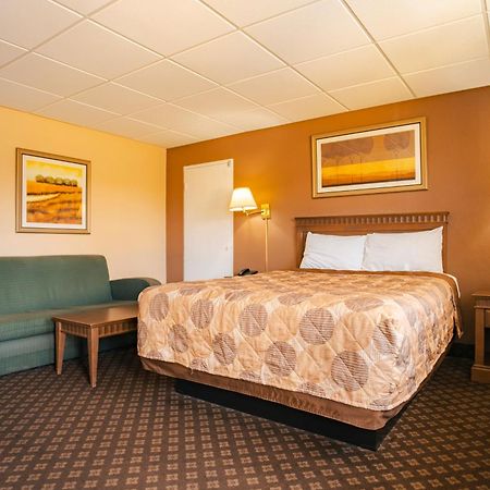 סרניה Faulds Motel מראה חיצוני תמונה