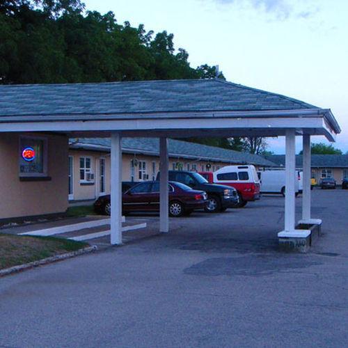 סרניה Faulds Motel מראה חיצוני תמונה
